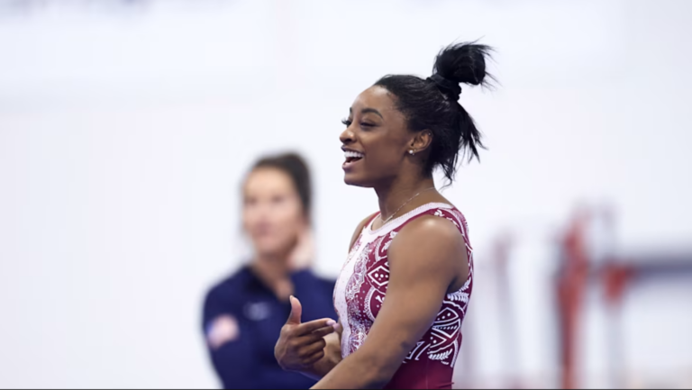 SIMONE BILES